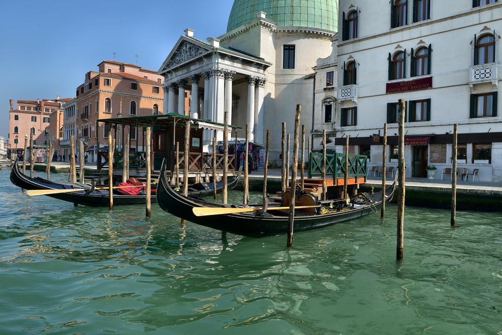 Castello  Residenza Ruga Giuffa المظهر الخارجي الصورة