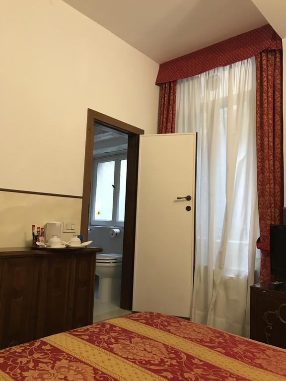 Castello  Residenza Ruga Giuffa المظهر الخارجي الصورة